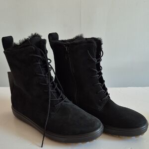 NWT Ecco Black Genuine  Suede Lace Up  Boots with Real Fur Up Lining